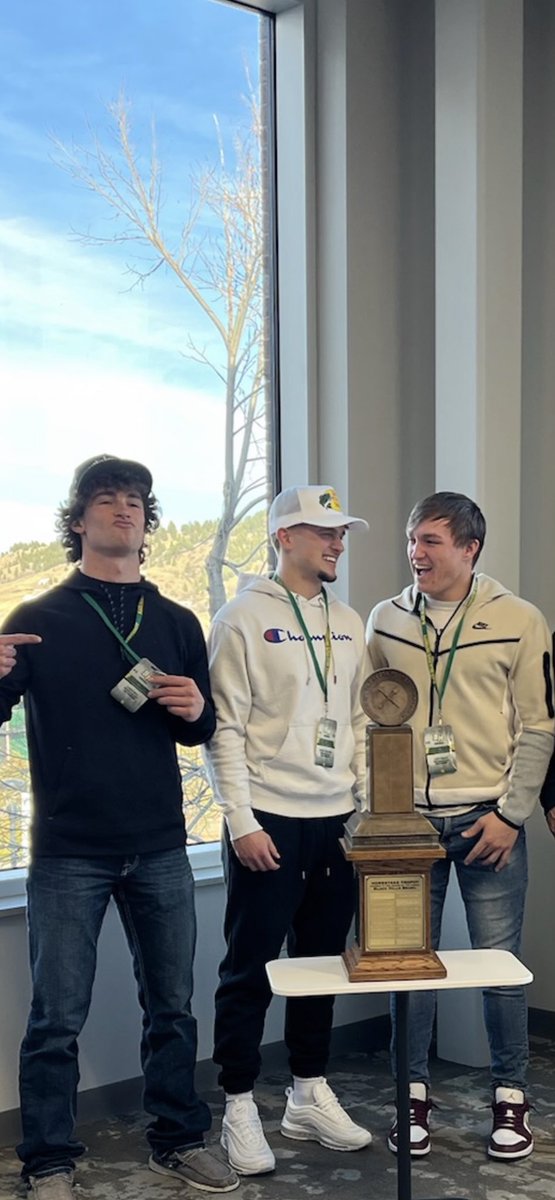 Senior Night at WHS. Warriors vs them Buffalo Bison. Who ya got <a href="/Kade0705/">Kade Weber</a> <a href="/BrockDouzenis/">Brock Douzenis</a> <a href="/23blakeb/">Blake Bell</a> one last stand then y’all can head home to do what you were destined to do at <a href="/BHSUFB/">BHSU Football</a> <a href="/BreskeJosh/">Coach Breske</a> <a href="/CoachBenBlake/">Ben Blake</a> 
jobs not done. It’s 💍 szn !!!! #triobegins