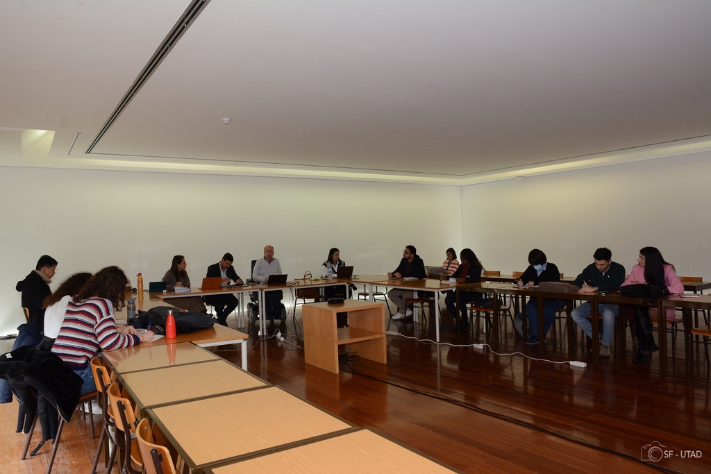 UTAD_oficial's tweet photo. O ChangeLab, programa pioneiro da UTAD, lançou a semente para a criação de novas ideias de negócio junto de mais de uma dezena de participantes.

Fica atent@ porque vem aí nova edição.

Fica a saber tudo em:
https://t.co/Vzw4gEMrky

#utad #ChangeLab #empreendedorismo #inovação https://t.co/yuGDAKvp3E