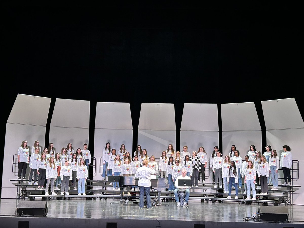 FMS Bella Voce Choir—WOW! Thank you for representing MISD as a national honor choir at the American Choral Director’s Association convention this week. You stunned the masses with your vocal and personal beauty. Ms. Turner and Ms. Wilson, you all were phenomenal!

#uplift2inspire