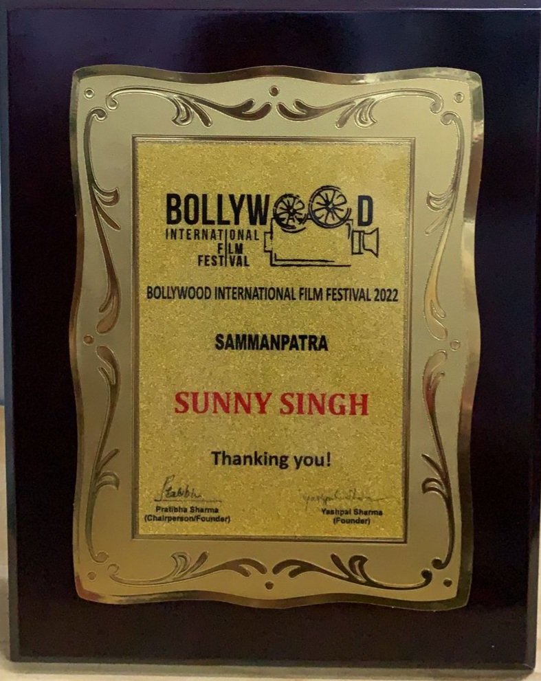 Sunny Singh BLAZE Canadian action actor taekwondo world champion Award by Bollywood International Film Festival. Thanks so much <a href="/osbourne_andrew/">Andrew Chi Osbourne</a> <a href="/TheScottAdkins/">Scott Adkins</a> <a href="/UpasanaJii/">Upasana Singh</a> <a href="/citynewscalgary/">CityNews Calgary</a> <a href="/GlobalTV/">Global TV</a>