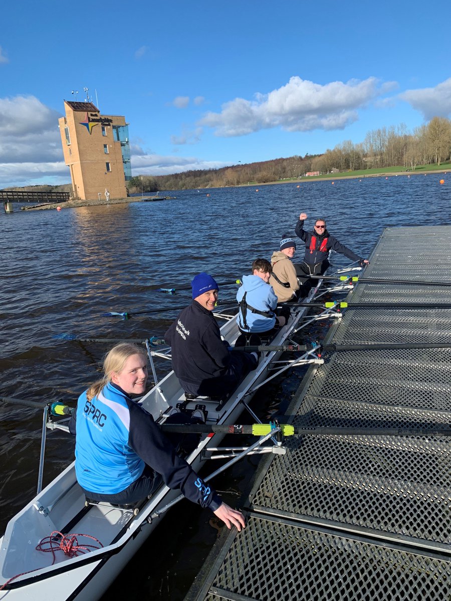 A bit bumpy @ Strathclyde Park today but our @CnhsFuture crew powered thru.  1st crewboat outings  - they all did brilliantly.  Huge thanks to @ScottishRowing for facility access to keep our @CN_HS athletes working and improving skills when not on the water @NLActiveSchools