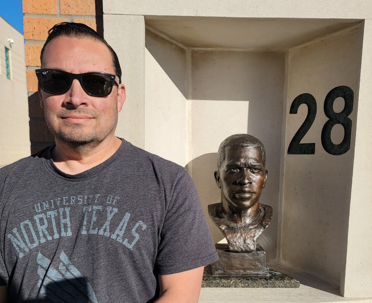 burkburnetths's tweet photo. Congratulations to Mr. Joe Silva for being named Teacher of the Year at Burkburnett High School! Mr. Silva is an amazing educator who cares about every single student. He is a true example of #TheBulldogWay and our district is so lucky to have him. 

Congratulations Mr. Silva!! https://t.co/ZuImFC312T