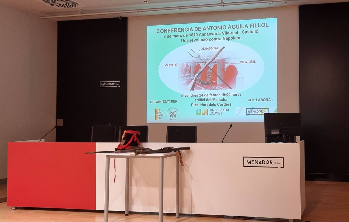 Tot preparat en el Menador per a la conferència de Toni Àguila, sobre el 9 de Març de 1810. Molt interessant, a les 19 hores comencem.