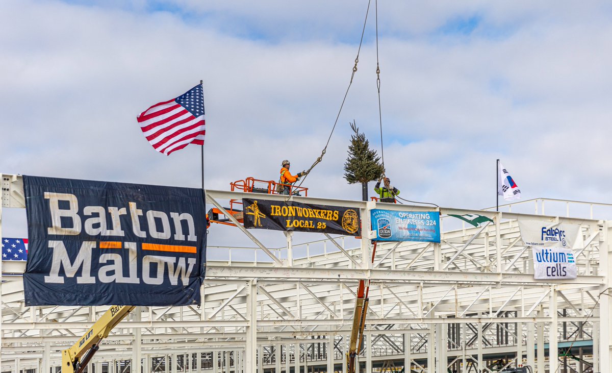 Ultium Cells tweet media