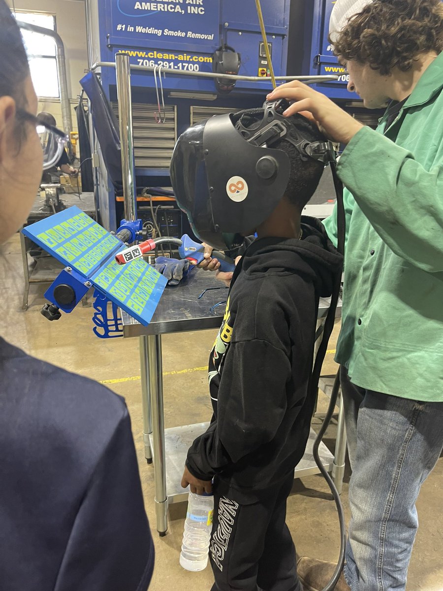 WingateESNC's tweet photo. Today, our fifth graders had the opportunity to learn more about all things Ag! A HUGE thank you to East Union Middle and Forest Hills High School for hosting us! #WESagtech @UCPSNC @AGHoulihan @Renee_McKinnon1 https://t.co/LawOnGMYve
