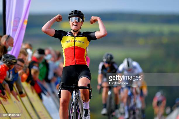 Cyclingpredpt's tweet photo. Omloop Het Nieuwsblad🇧🇪 WE
⭐️⭐️⭐️⭐️⭐️Kopecky
⭐️⭐️⭐️⭐️Pfeiffer; Vollering; Norsgaard
⭐️⭐️⭐️Vleuten; Borghini; Wiebes; Balsamo
⭐️⭐️Bastianelli; Confalonieri; Brown, Reusser; Mackaij
⭐️Labecki; Paladin; Cavalli; Niewiadoma; Ludwig; Sierra
#OHN #OHN23 #FLCS #OmloopHNB https://t.co/PuEGnILvXN
