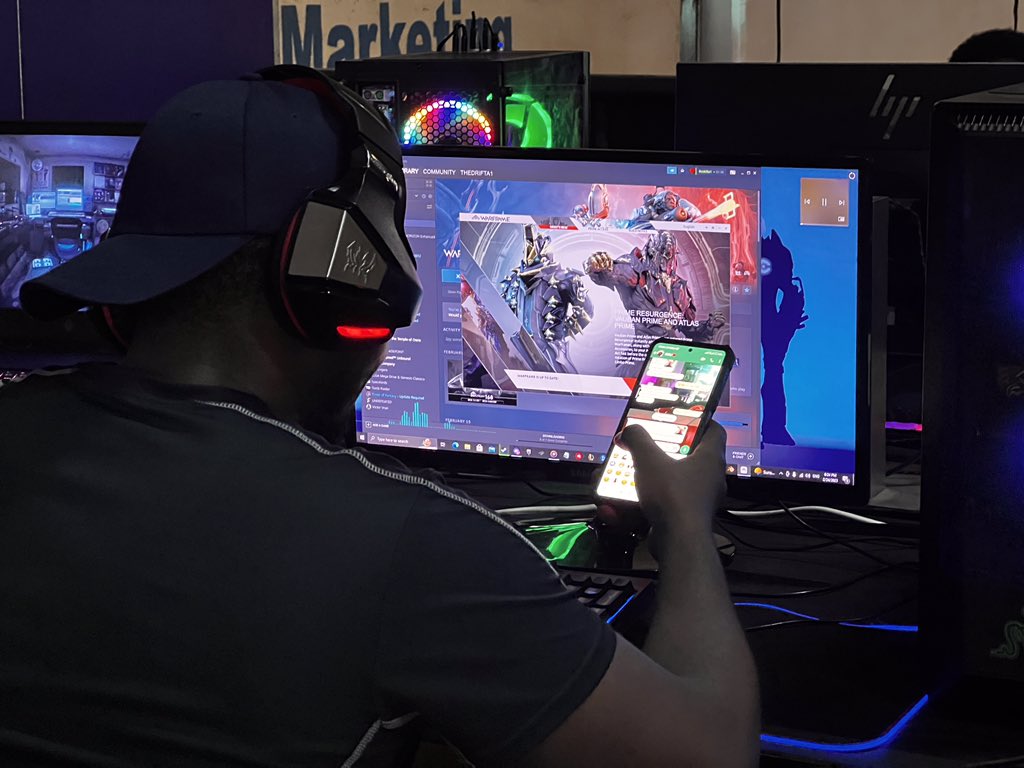 arudemgaming's tweet photo. Gamers Nights, happening now! https://t.co/fFN3Efhb18