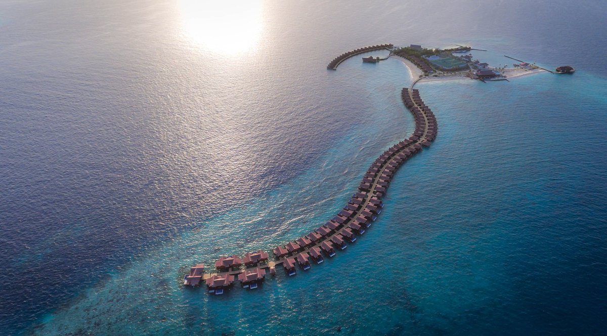 Nos estáis preguntando mucho por el resort que hemos incluido en nuestra oferta del combinado de lujo de Dubai y Maldivas. Vamos a contaros un poco sobre él... 🧵

#NomadsViajes #NomadsMaldives #Maldivas #Resort #GrandParkKodhipparu #ParkHotelGroup #MakingMomentsInTime