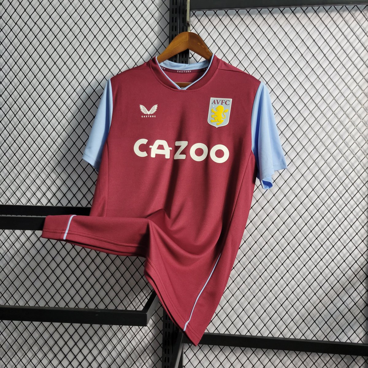 LoMelo17's tweet photo. KOE RAPAZIADA BOM DIA!
Estou na possibilidade de vender camisas de times.

Camisas que são chamadas de Tailandesas 1.1, elas são idênticas as originais. É a melhor qualidade que existe, ñ há superior. 

Da uma moral aqii se vocês acham uma boa e se dariam essa moral.✅

Algumas. https://t.co/ccE7qwfEXg