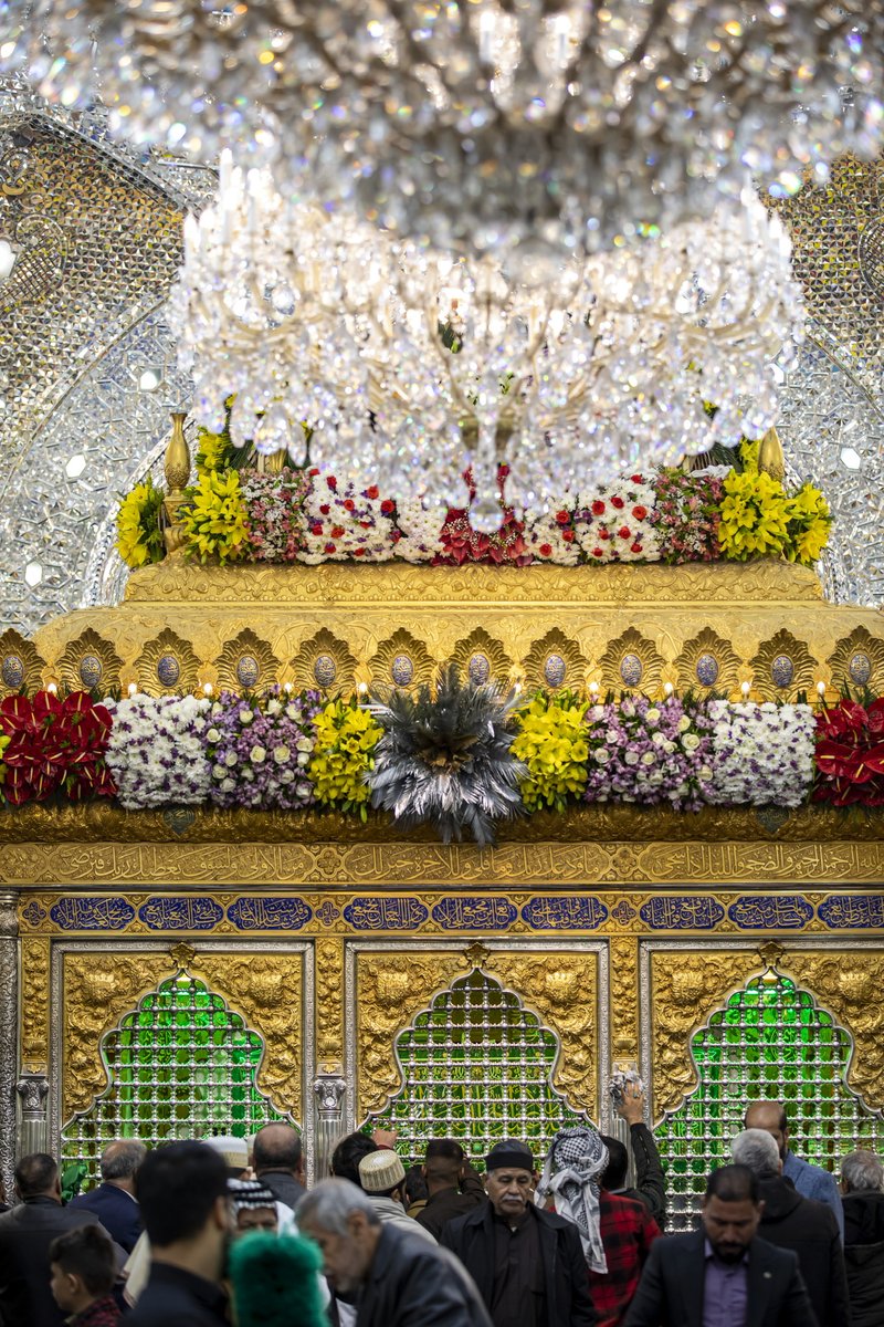 لمن يرغب بزيارة ابو الفضل العباس عليه السلام بالانابة في ذكرى ولادته المباركة سجلوا اسمائكم في التعليقات ونحن نتكفل عنكم بالزيارة
#الزيارة_بالانابة
#العتبة_الحسينية_المقدسة