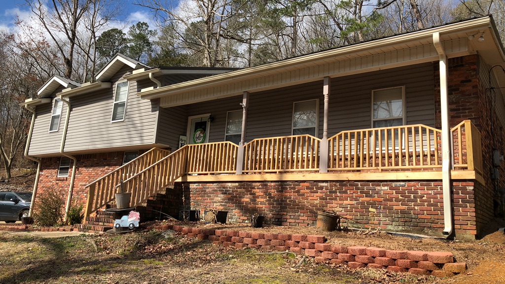 usaroofingal's tweet image. Gutters are vital &amp;amp; a must for all homes. Check out these we just installed in Warrior, AL! #gutters #gutterservices #finishedproject #guttercompany #guttercontractor