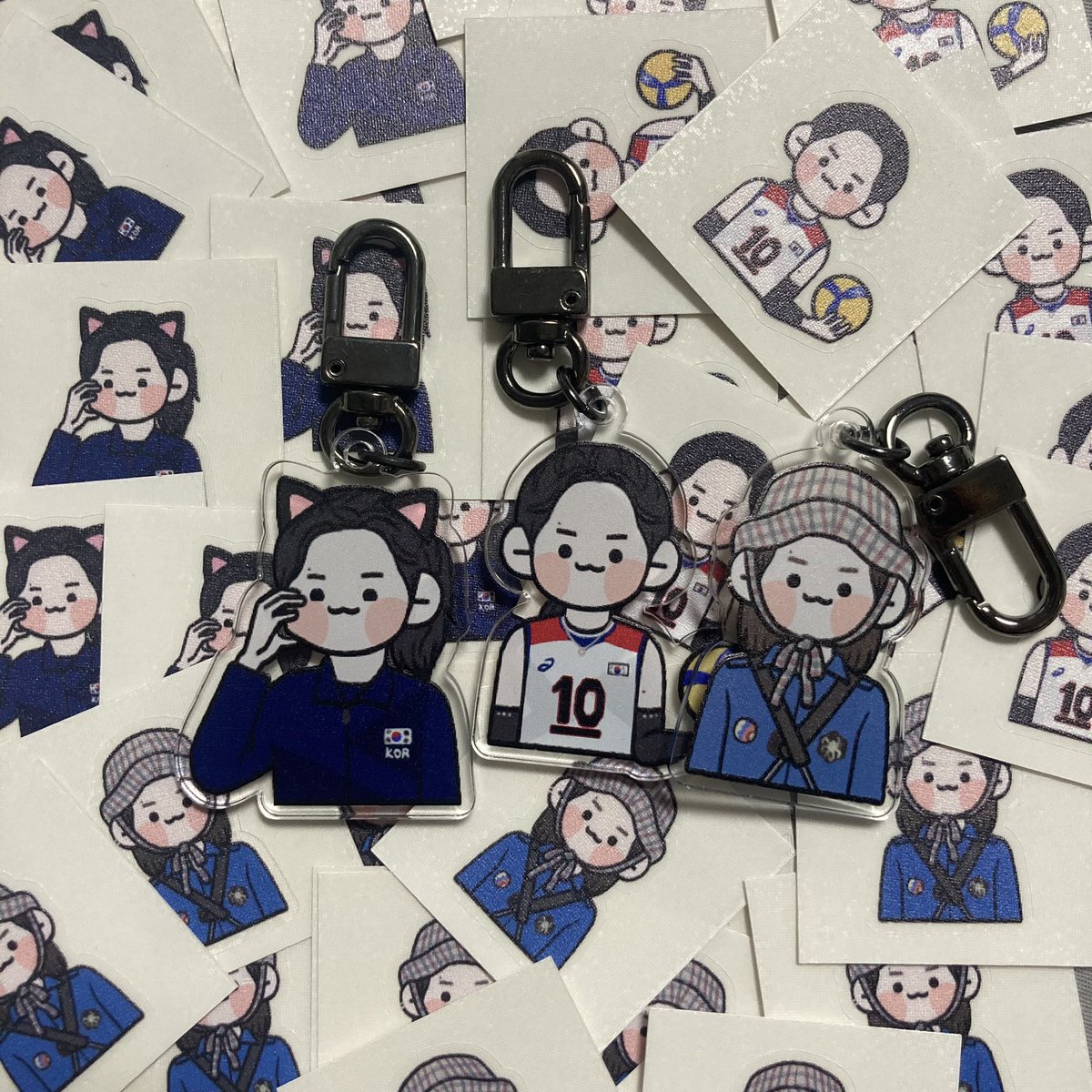 김연경 생일 기념 RT나눔

띠부 3종 + 키링 세트 (~2/25) 
띠부 마지막 나눔 ~ 

총 3명 키링 랜덤