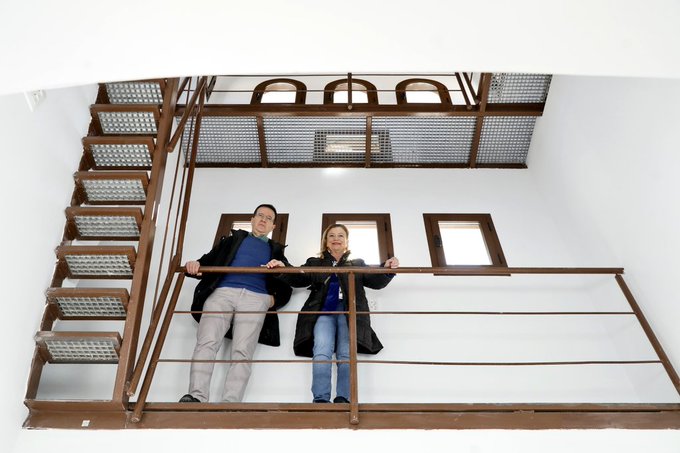 MCasariegoCor's tweet photo. Con @palomagromero en la recuperada Casa del Reloj, nuevo Centro Cultural Quinta de los Molinos-Espacio de Desarrollo e Innovacion Patrimonial (EDIP). Una inversión entre obra y gestión de más de 4M€ #sures @SilviaSaavedraI para cultura de @JMD_SanBlas que abrirá muy pronto😀😀 https://t.co/ePixwqmIJN