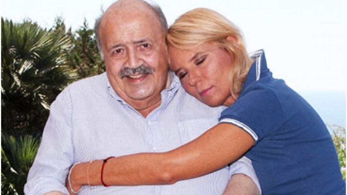 trashalgia's tweet photo. Solo una parola: GRAZIE ❤️

#mauriziocostanzo https://t.co/Czs7xCQXDy
