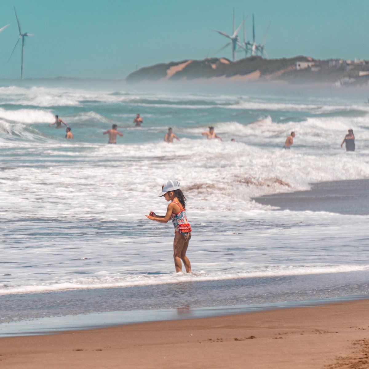 NecocheaTur's tweet photo. ¿Será este el momento más lindo de tus vacaciones? 🌊 ¡Queremos leerte!
El verano sigue y nosotros #EstamosCerca 🏖️
#LaMejorPlayaArgentina #Verano2023 🏝️
#MagicamenteNatural #NecocheaTur ☀️
#QuequenTur ✨ https://t.co/WVgHhPtD5y