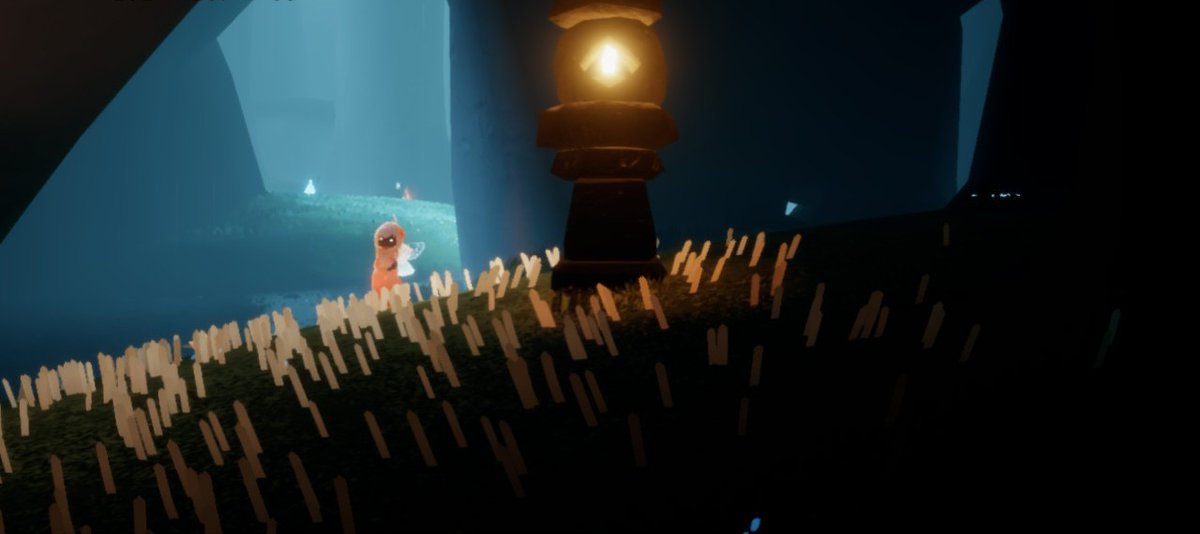 Sky_t_note's tweet image. アップデートされて、雨林の木の洞の草が金色に揺れているのが美しいと思った。
#sky星を紡ぐ子どもたち