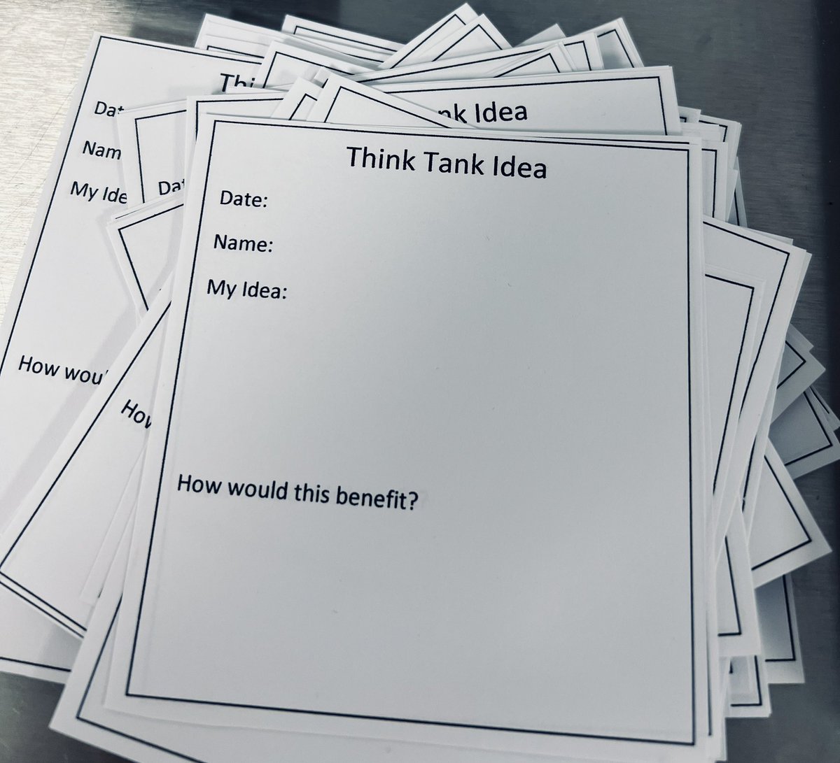 LauraE_Young1's tweet photo. Today we have started an Emergency Department Think Tank! @NHSNLaG This will get the staff thinking about sharing innovative ideas, which will inspire alternative ways of working and changes to culture. To make small change improvements to increase patient safety and care https://t.co/7XdKC64C0k