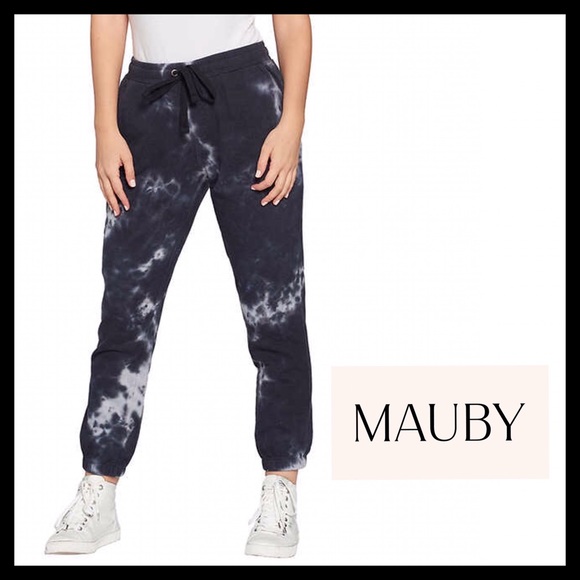 Daisy21JH's tweet photo. So good I had to share! Check out all the items I'm loving on @Poshmarkapp from @Fashion4u2love #poshmark #fashion #style #shopmycloset #mauby #charmingcharlie #wrangler: https://t.co/chXunttqC8 https://t.co/hfGn1U44rC