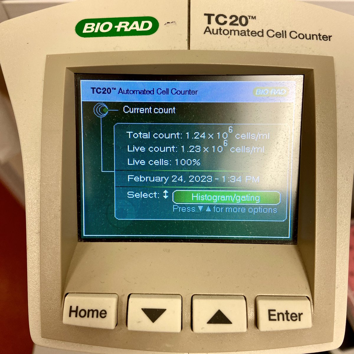 Claire Lyon (@claire__m__lyon) on Twitter photo Ending week 3 into my PhD with very happy cells! 😊
 #phdlife #phd Ending week 3 into my PhD with very happy cells! 😊
 #phdlife #phd