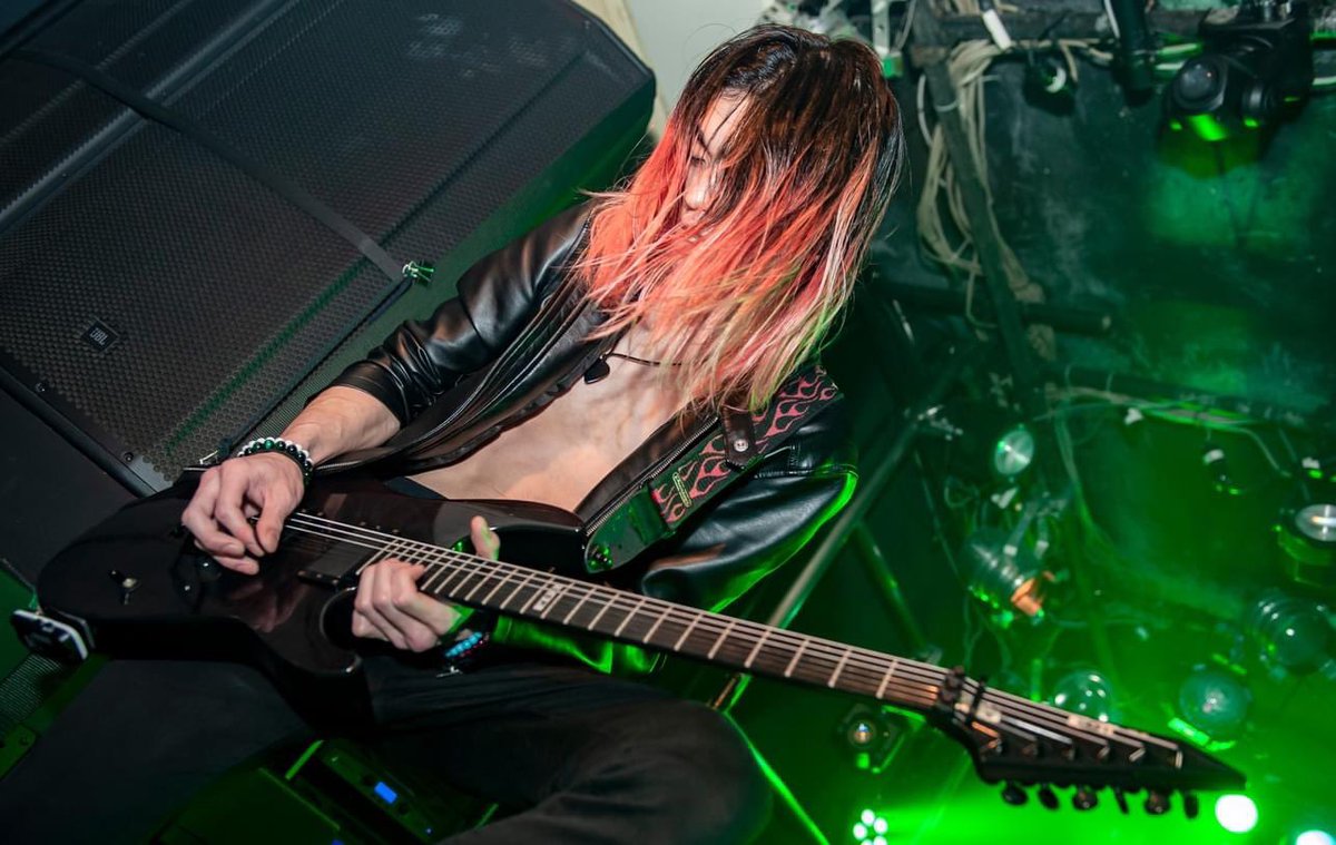 2/19 Second Crutch 🎸
<a href="/nevertellmusic/">Never Tell</a> 
📹 <a href="/Daniel_Whiston/">Daniel Whiston</a> 

#nevertell #band #rock #alternative #live #gig #guitar #music #musician #artist #hiroshima #japan #音楽 #ギター #バンド #ロック #ライブ #広島 #ミュージシャン
