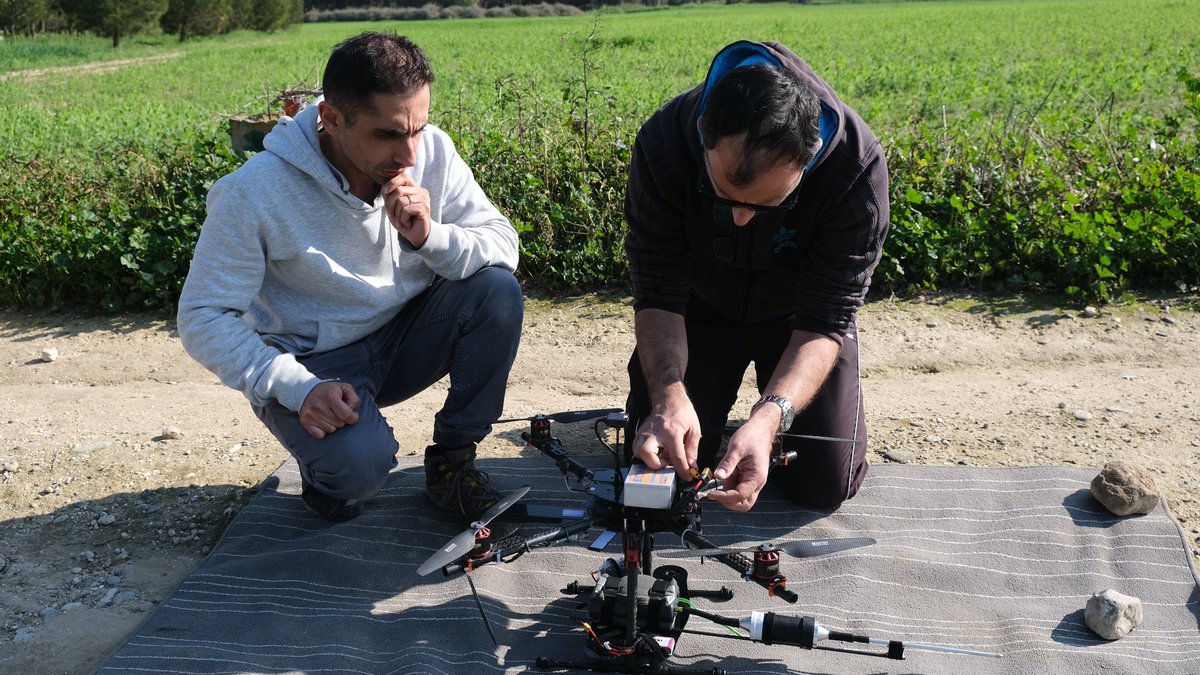 CyprusInstitute's tweet photo. 📌USRL Researchers Employ Drone for Intensive Black Carbon Profiling Campaign at Athalassa Park #thecyprusinstitute #CyI #CARE_C #USRL #drones #blackcarbon @EMMECARE | https://t.co/QZQnjUESoa https://t.co/MWPx6nfEAF