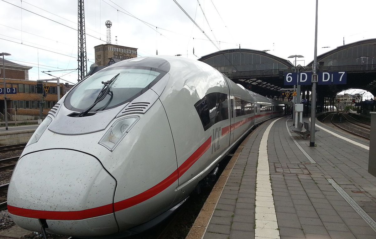 michel_aix's tweet photo. @RealBems Es ist etwas geplant als #RE29 - ich bin gespannt, ob dieser Zug wirklich kommt.  Als Alternative könnte man auch darüber nachdenken, ob man den #ICE10 nicht bis Oostende im Sommer verlängert, wenn es genug ICE3 Neo für 🇧🇪 gibt. https://t.co/lmcK7BMBfb