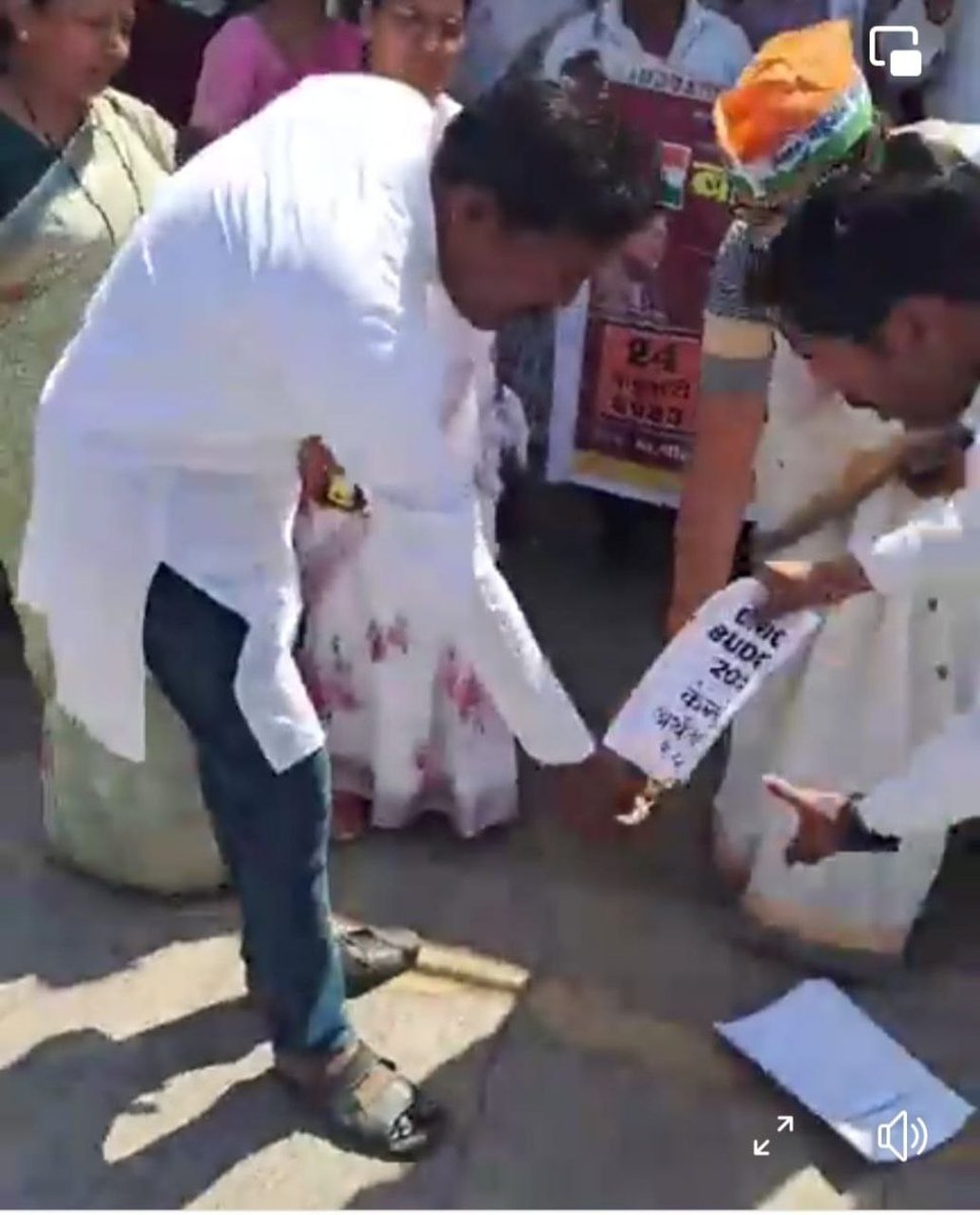 जो बजट बहुजनों के लिए नहीं उनको हम नहीं मानते

#BMP_ने_जलाया_Budget