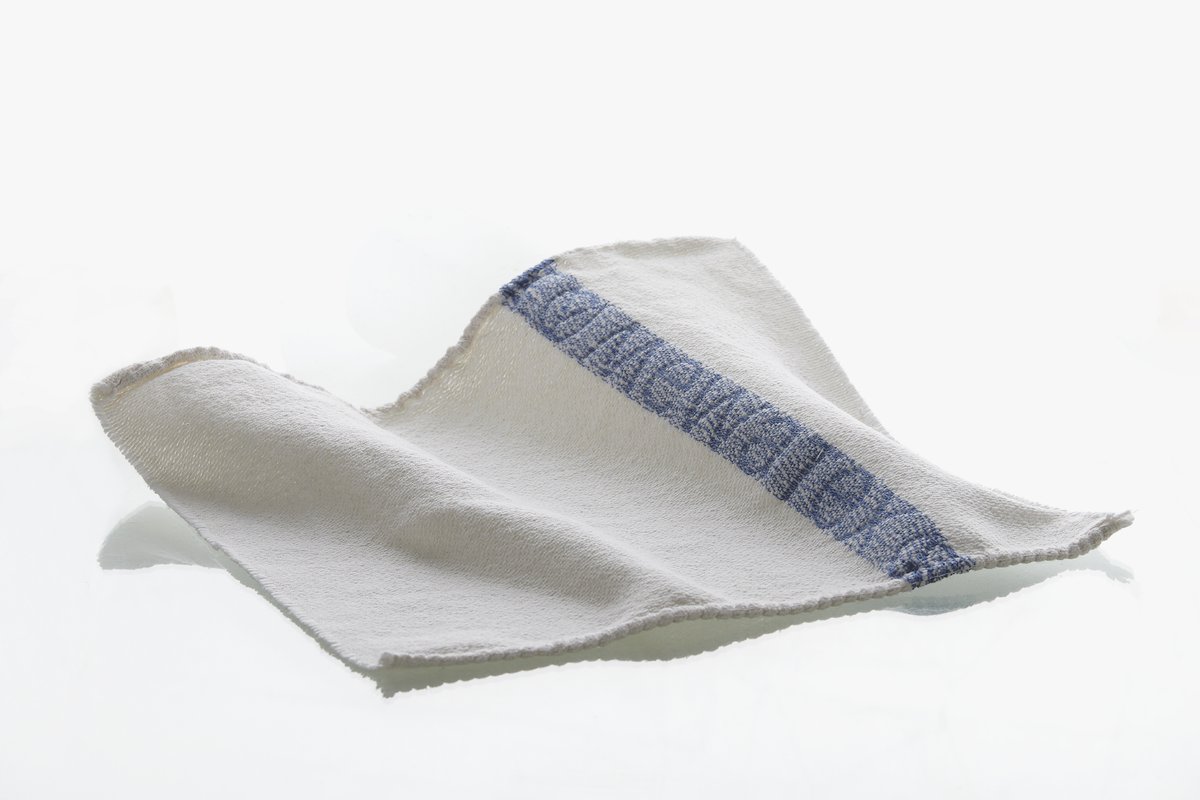 MEWA_CH's tweet image. Pour qu’un tissu de nettoyage Mewa soit au top de ses capacités, elle doit être utilisée au bon endroit. Quatre types différents: conseils pour le choix des tissus industriels, ici : mewa.tm/3kty3E3.  #Mewatex #Textilsharing #mewatm