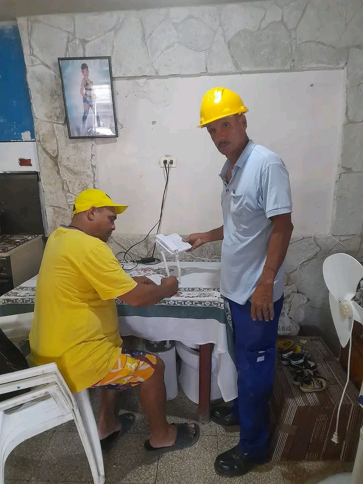 En saludo al 24 de febrero Día del Comunicador el Centro de Telecomunicaciones Gtmo se encuentra instalado nuevos servicios telefónicos en el Consejo Sur Hospital de mi #Guantanamo. #CubaPorLaTransformacionDigital