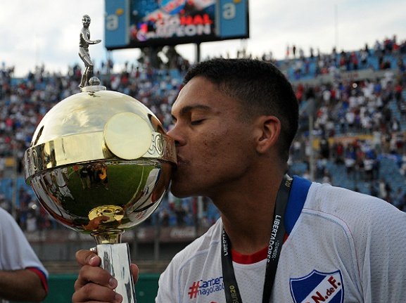 Nacional Historia tweet media