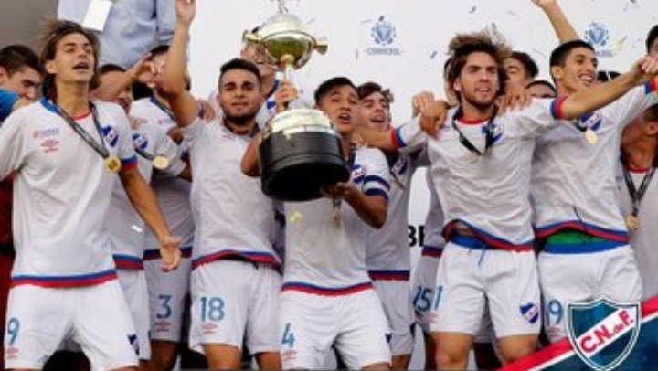Nacional Historia (@cndefhistoria) on Twitter photo 🗓 24/02/2018
<a href="/Nacional/">Nacional</a> derrotó 2️⃣-1️⃣ a Independiente del Valle (<a href="/IDV_EC/">Independiente del Valle</a>) 🇪🇨 y se consagró Campeón de la 🏆🌎 Copa <a href="/LibertadoresU20/">CONMEBOL Libertadores Sub-20</a>
⚽️ <a href="/Brianocamp7/">Brian Ocampo</a>
⚽️ e/c
✅🏆 El Decano, en un Centenario con mas de 30.000 espectadores, conquistó este torneo por primera vez para un equipo 🇺🇾 🗓 24/02/2018
<a href="/Nacional/">Nacional</a> derrotó 2️⃣-1️⃣ a Independiente del Valle (<a href="/IDV_EC/">Independiente del Valle</a>) 🇪🇨 y se consagró Campeón de la 🏆🌎 Copa <a href="/LibertadoresU20/">CONMEBOL Libertadores Sub-20</a>
⚽️ <a href="/Brianocamp7/">Brian Ocampo</a>
⚽️ e/c
✅🏆 El Decano, en un Centenario con mas de 30.000 espectadores, conquistó este torneo por primera vez para un equipo 🇺🇾