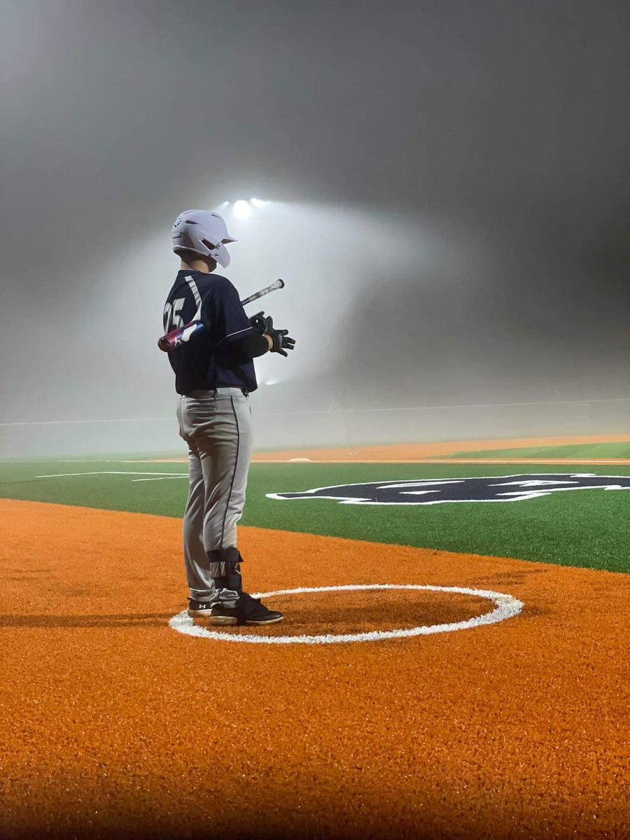 schofieldfam01's tweet photo. Tough loss last night playing in the rain and then fog...but this guy pitched great!
#WCHS
#WARRIORS
@BraylanSchofie1 https://t.co/oPjchtbKJL