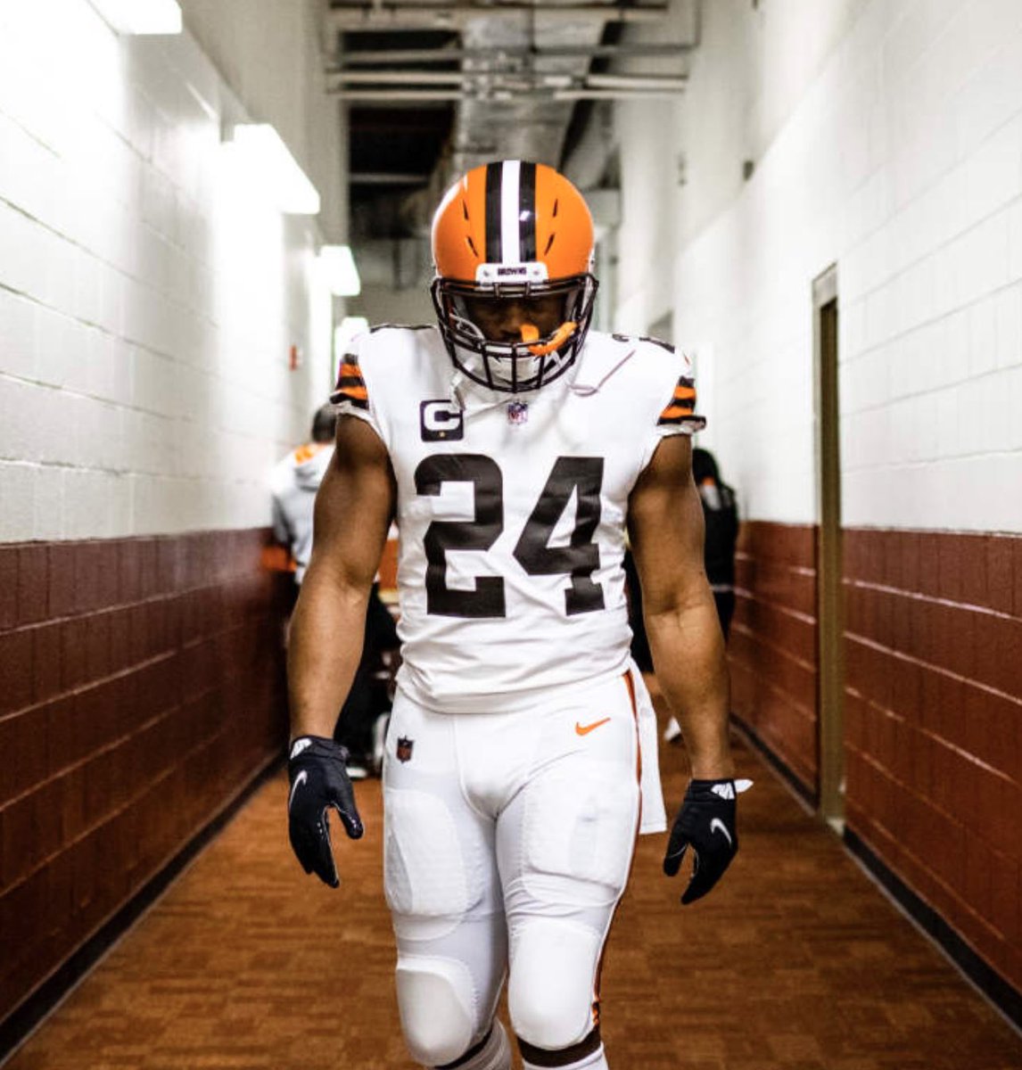 Good Morning My Cleveland Browns Family!! 
6,341 rushing yards 
5.2 yards per carry 
48 rushing touchdowns 
This was done in just 1,210 attempts over 5 years while sharing touches with Hunt and Johnson………Nicholas Jamaal Chubb is Him !!

#Browns 
#NFL