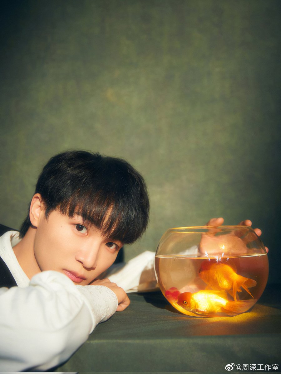 EntTofu's tweet photo. #ZhouShen's studio shares photos of the artist on #TimeConcert
#周深
Source: https://t.co/RaUpkEJj9X https://t.co/HnzAmpc5XT