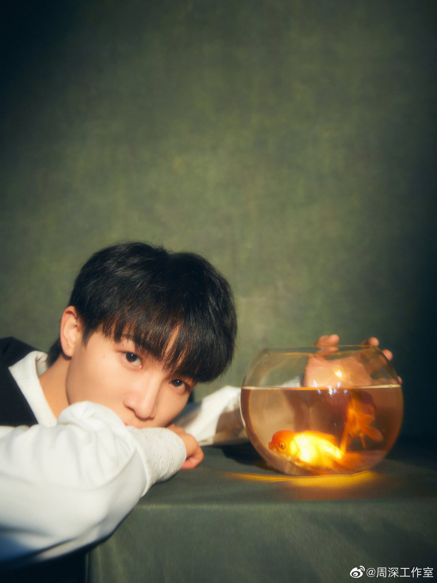 EntTofu's tweet photo. #ZhouShen's studio shares photos of the artist on #TimeConcert
#周深
Source: https://t.co/RaUpkEJj9X https://t.co/HnzAmpc5XT