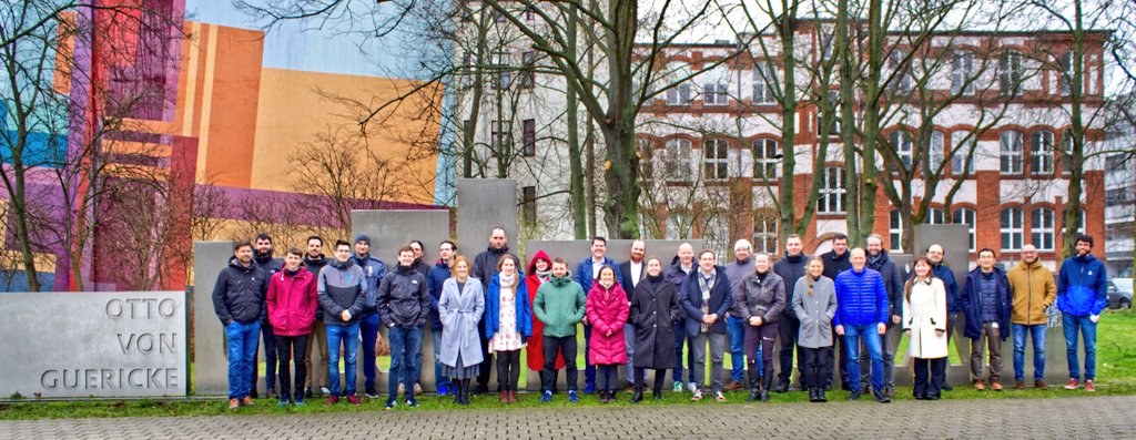 Stefan Weidner tweet media