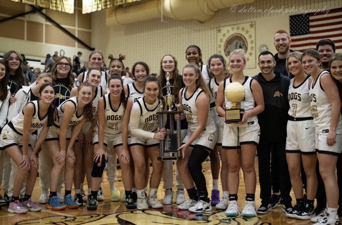 Lapel_Bulldogs's tweet photo. tomorrow is the day
GIRLS STATE @ gainbridge field house
@ 1245 
theme : black out 
be there and be loud bulldogs https://t.co/ul0KgSLrqD