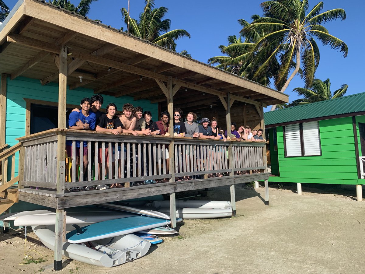 All up and getting ready for breakfast! Snorkeling, kayaking, and a reef plastic clean up before lunch! ⁦<a href="/bhs_galante/">Heather Galante</a>⁩
