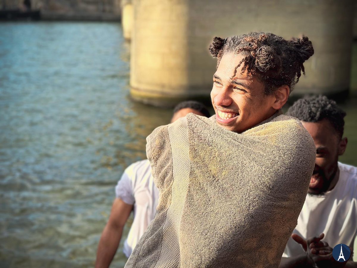 paris_icc's tweet photo. #BAPTEME🌊
Loris, chanteur, compositeur et danseur de 19 ans, étudiant en musicologie et ingénierie du son 🎶📀 
Il a déjà utilisé ses talents pour glorifier Dieu lors de notre spectacle de Noël, avant même de devenir disciple.
Bienvenu dans le royaume de Dieu Loris !

#paris https://t.co/QWDW14D8wp