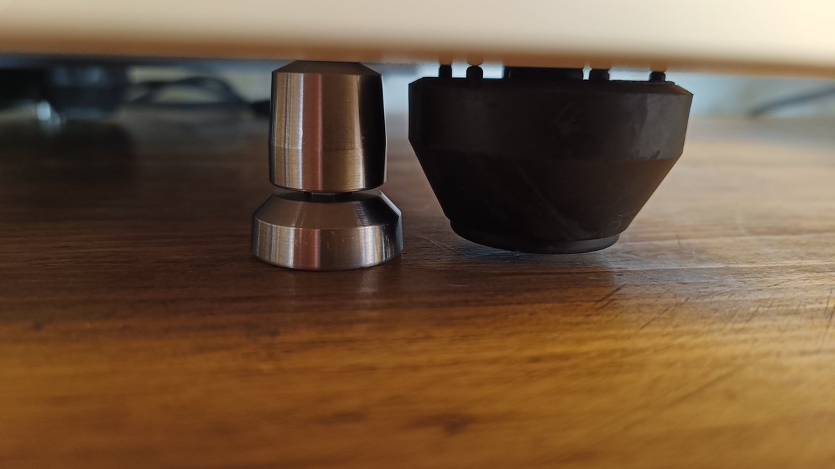 HomeMediaLtd's tweet image. Simon recently undertook a #homedemo, armed with an assortment of products, including #Stillpoints Mini V2s, to improve the performance of this customer’s #hifi system which featured a @RegaResearch Planar 3 #turntable: bit.ly/3kkU3kD

#FreeTrial #TryBeforeYouBuy #Audio