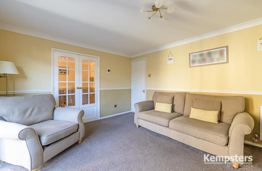 KempstersSales's tweet photo. 🏠 For Sale: Hogg Lane, Chafford Hundred, Grays - £565,000

This well presented 4 bedroomed detached house is situated in a great location within easy reach of Grays Town Centre, local schools and Lakeside Shopping Centre. 

👉 View property details: https://t.co/tz78DCTIQg https://t.co/Nzsfms61z0