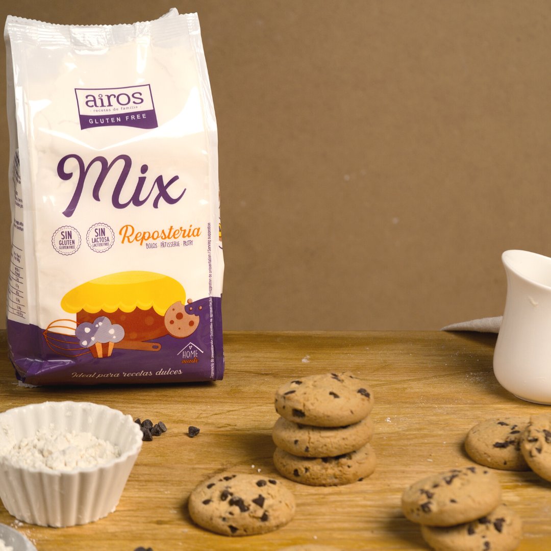 airosglutenfree's tweet photo. ¡Fin de semana de #ReposteriaSinGluten 💜!

Nosotros apostamos por unas cookies con chips de chocolate, pero las opciones son infinitas con nuestro Mix de harinas para repostería.

¿Ya sabes qué receta vas a preparar? ¡Queremos verla 📸! https://t.co/dE8reJDkPp