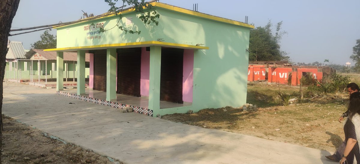 mopr_goi's tweet photo. Durgadaspur #GramPanchayat, Puri District, #Odisha, has develop several #OwnSourcesOfReveneue such as marriage halls & rural haat. The GP also has 3 shops in its compound, which generate income in the form of monthly rents.
#SDG #SelfReliantPanchayats #FiscalDecentralisation https://t.co/gMGQlpNvWa