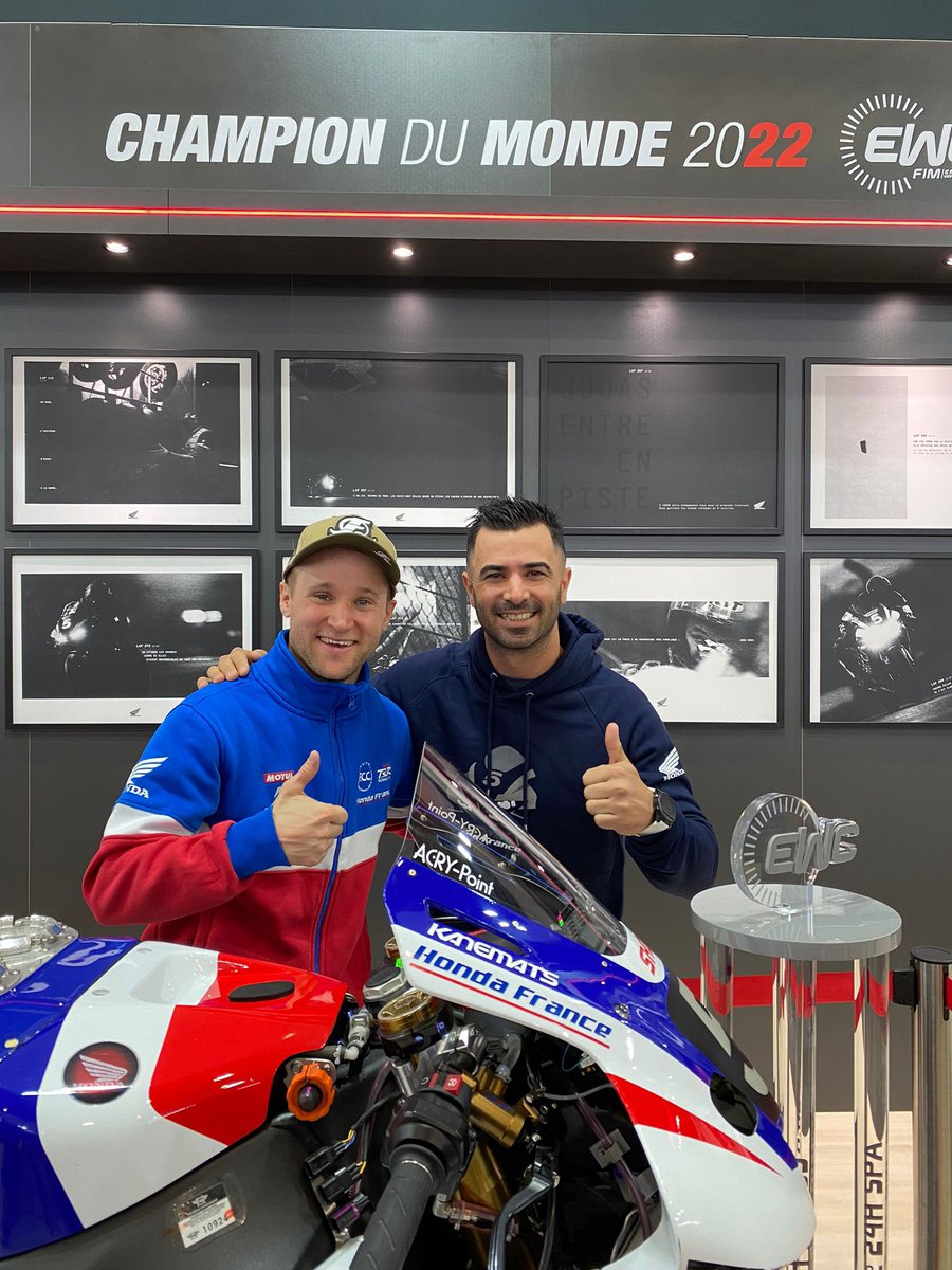 Honda Moto France ✌️ (@hondamotofr) on Twitter photo Nos Champions du monde FIM EWC <a href="/alan_techer/">Alan Techer</a> x <a href="/mikedimeglio63/">Mike Di Meglio</a> 💪 <a href="/TSRHondaFrance/">TSRHondaFrance</a> Stand <a href="/HondaFrancePR/">Honda France</a> Hall 5 #SalonDu2RouesLyon Nos Champions du monde FIM EWC <a href="/alan_techer/">Alan Techer</a> x <a href="/mikedimeglio63/">Mike Di Meglio</a> 💪 <a href="/TSRHondaFrance/">TSRHondaFrance</a> Stand <a href="/HondaFrancePR/">Honda France</a> Hall 5 #SalonDu2RouesLyon