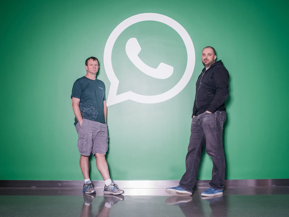 I found a $19 billion startup that began by accident. Here's the story of WhatsApp (and how 1 Apple update changed everything)👇