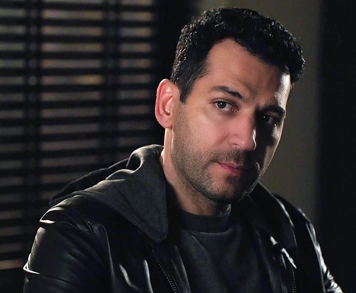 AGreekfan's tweet photo. #Teşkilat Ömer Atmaca #MuratYıldırım https://t.co/pICuwujWzr