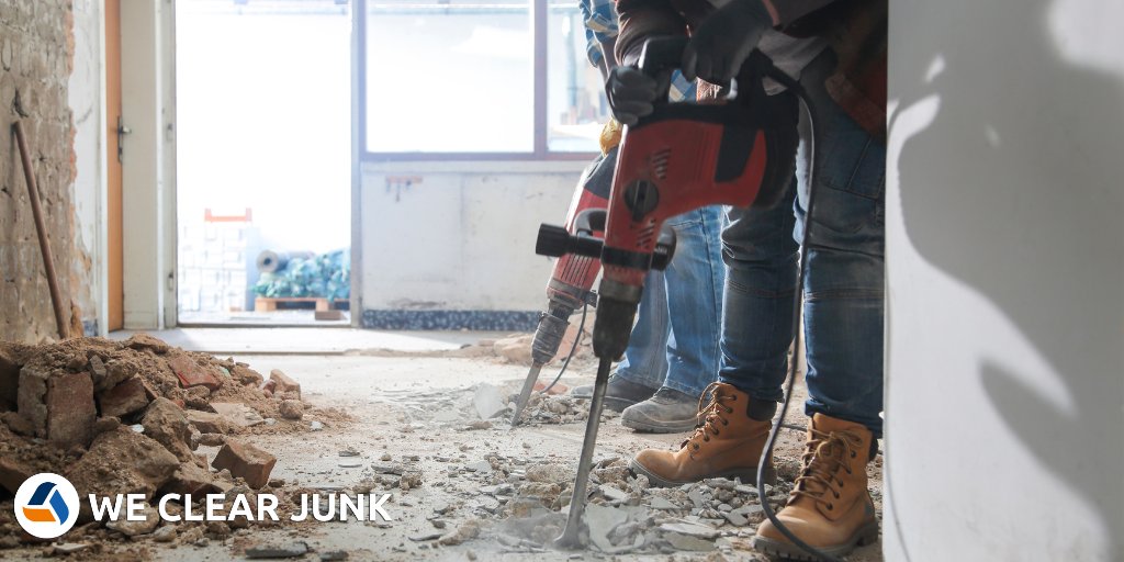 Whether you're fixing a new home, building an extension or just want to overhaul your existing property, our builder's waste removal service is perfect for you.

For more info: bit.ly/3XnKbnu  or call 0208 961 2861 📞

#builderswaste #DIYWaste #houserenovation