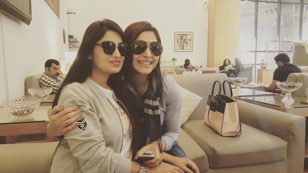 lifelinefarah's tweet photo. In the #throwback pic of #onthisday from #24feb2018 #memories 👉 @Farah_Yousaf_fc follow ♥ 👈 https://t.co/C6zH6lqUPQ