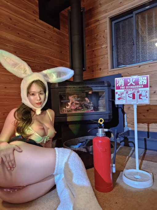 ほてった身体を鎮めてあげる🧯🔞💖 Extinguish the hot your body right now❤️&zwj;🔥 https://t.co/7qBZC8OfrG
