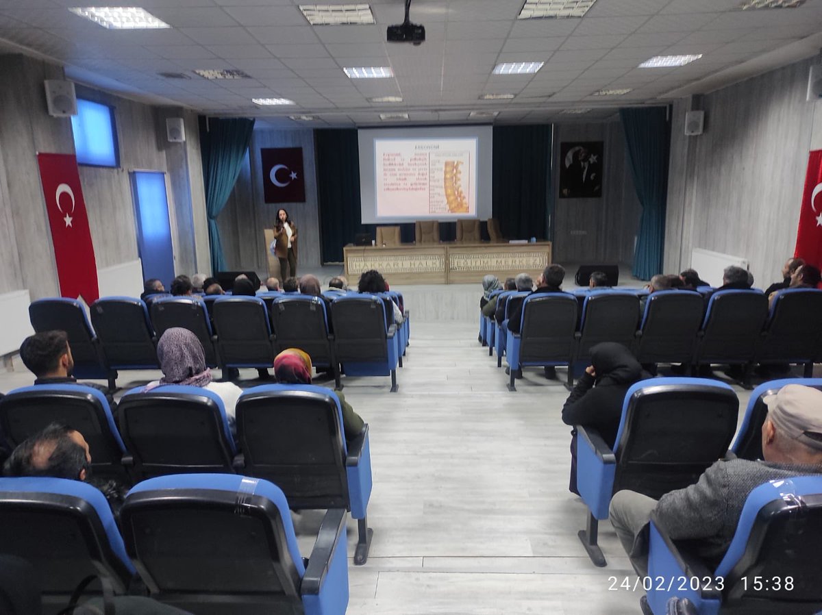 IsyeriVe's tweet photo. Hayatta, birçok tehlike vardır; fakat hiçbiri hazırlıksız yakalanmak kadar tehlikeli değildir.İSG eğitimlerimizde, etkin ve doğru müdahale ile olası can kaybını önleme bilincinin oluşmasını hedefliyoruz.

@prof_mahmutozer @idrisakbiyik @OzilLevent  @BilalGur30 ⁦@ozkan_meb⁩ https://t.co/ltP5Zl80jh